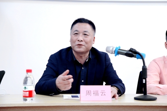 浙商精董班世界義商總會走進(jìn)華燦光電-3.jpg